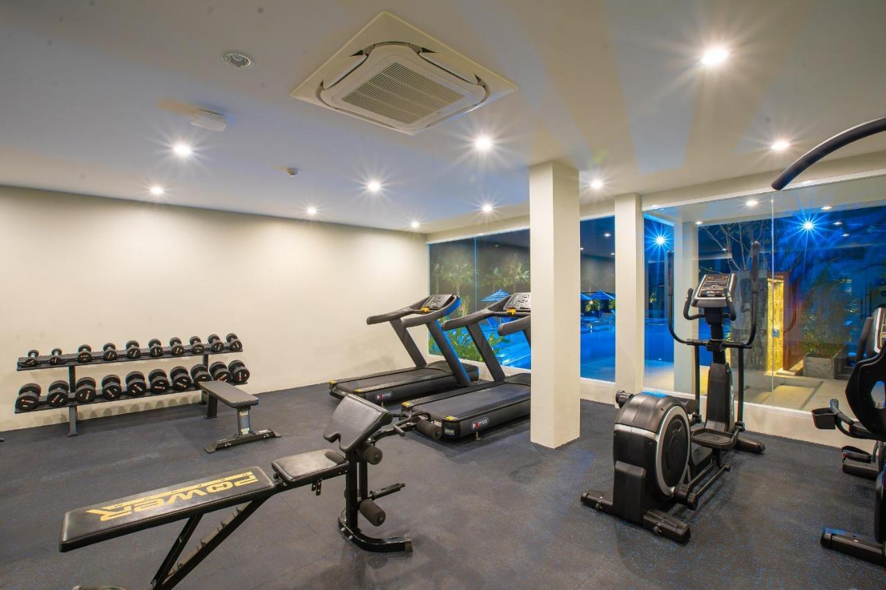 Seabed Grand Hotel Phuket - Sha Extra Plus Zewnętrze zdjęcie A gym in a hotel
