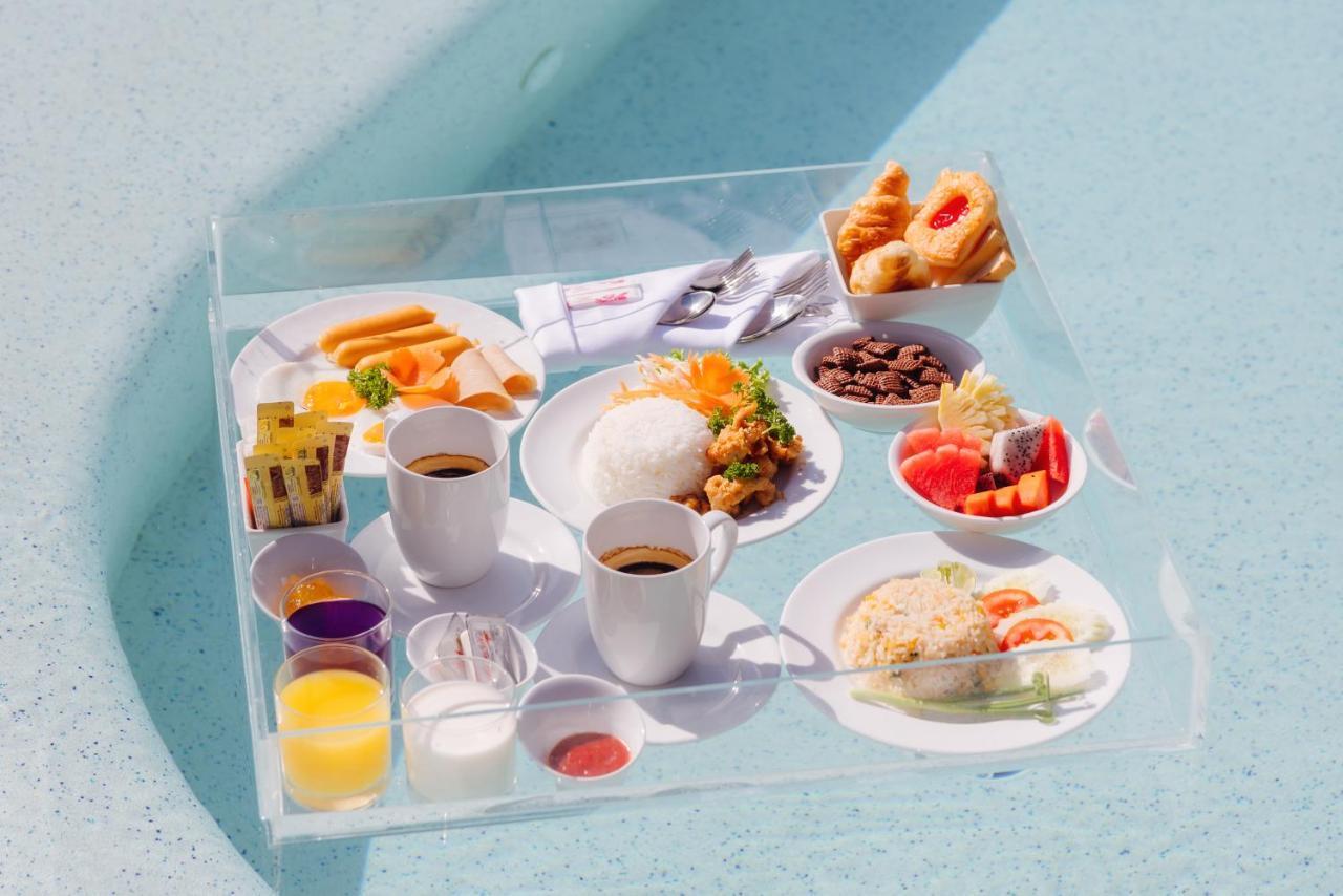 Seabed Grand Hotel Phuket - Sha Extra Plus Zewnętrze zdjęcie A typical inflight meal