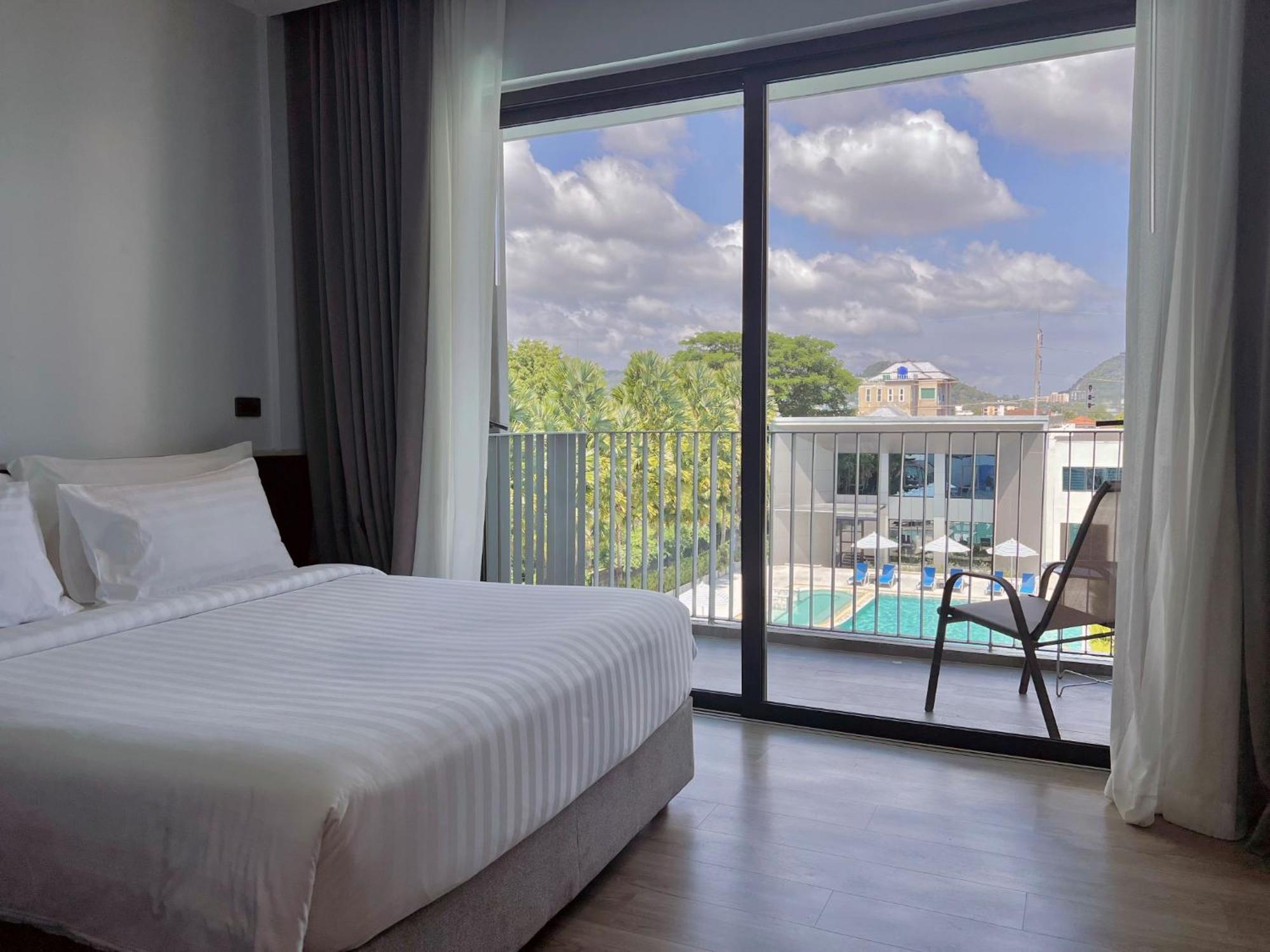 Seabed Grand Hotel Phuket - Sha Extra Plus Zewnętrze zdjęcie Deluxe Pool View