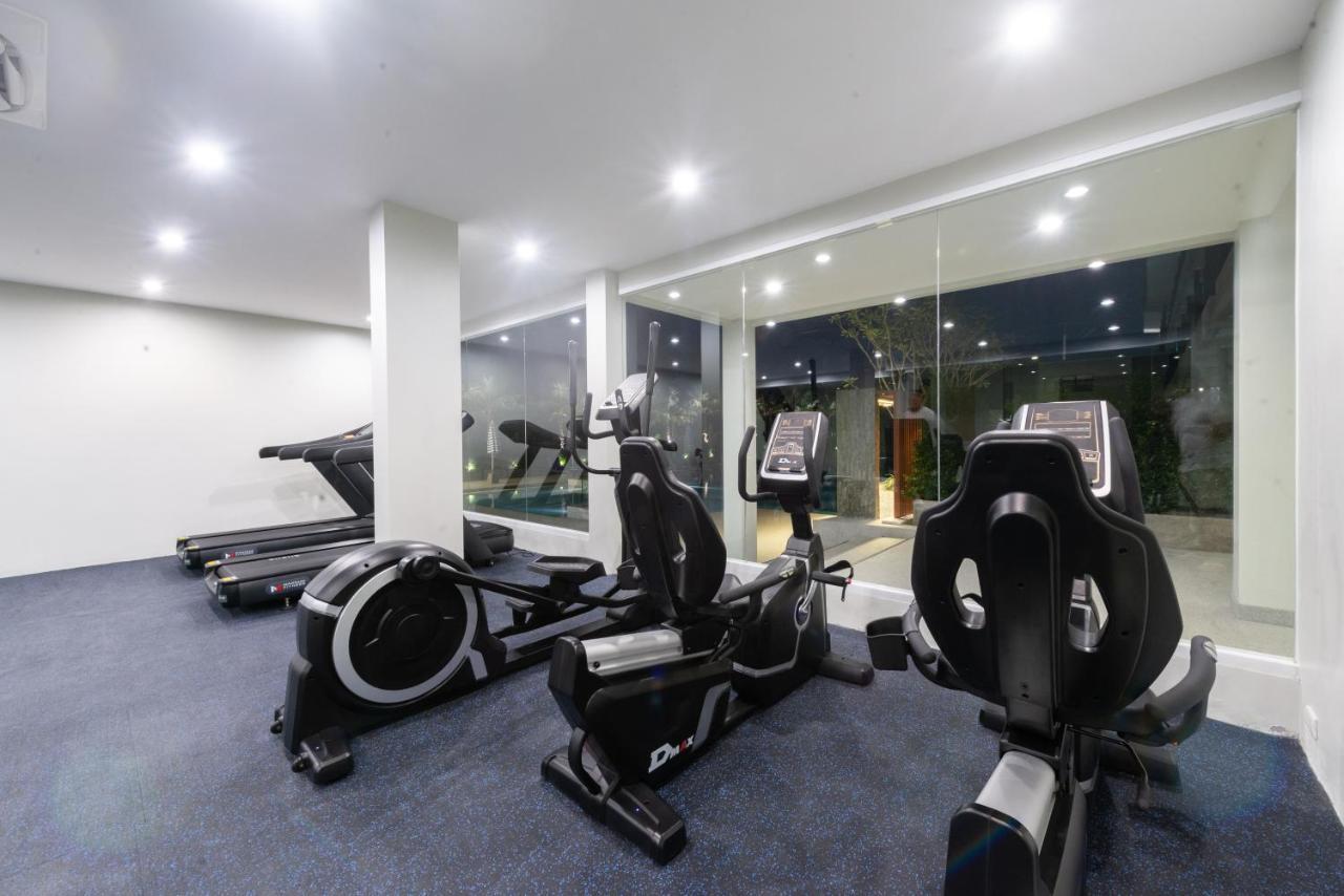 Seabed Grand Hotel Phuket - Sha Extra Plus Zewnętrze zdjęcie A gym at a hotel